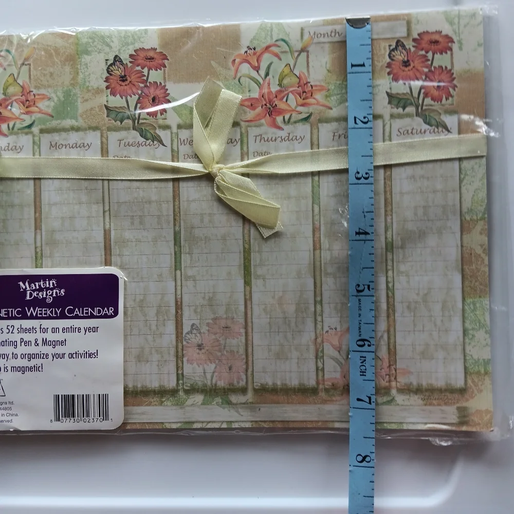 Martin Designs Magnetic Weekly Calendar Pen Magnet Flowers Tear-Away 52 Sheets